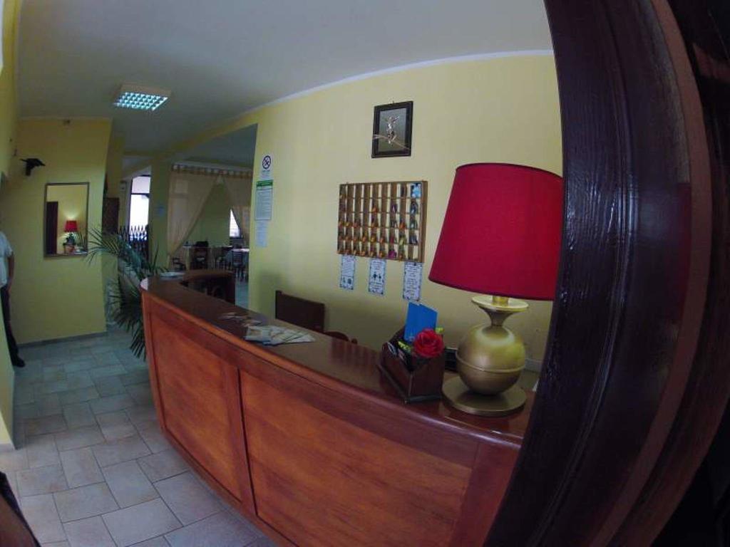 Hotel Aurora سكوري المظهر الخارجي الصورة