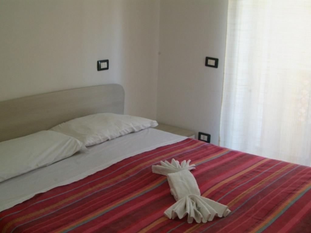 Hotel Aurora سكوري المظهر الخارجي الصورة